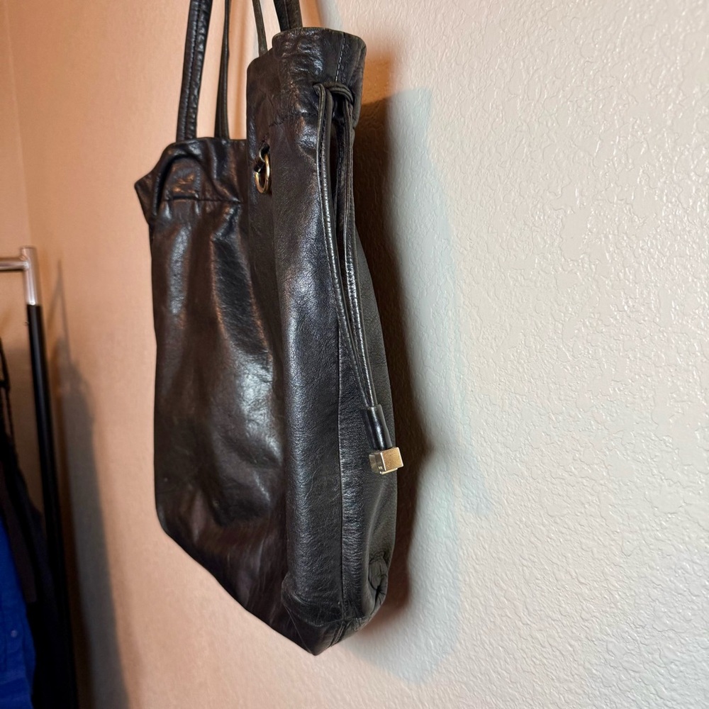 Michael Kors Black Soft Leather Drawstring Shoulder Bag - Picture 5 of 13